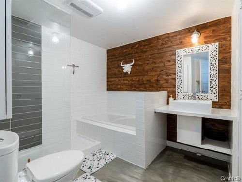 Salle de bains - 559-10650 Place De L'Acadie, Montréal (Ahuntsic-Cartierville), QC - Indoor Photo Showing Bathroom