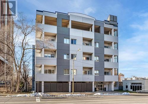 110 - 600 EGLINTON AVENUE E  Toronto, ON M4P 1P3