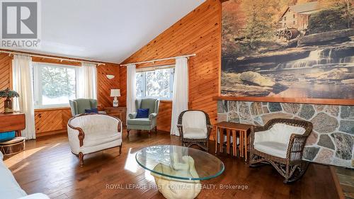 6237 2 Concession, Clearview, ON - Indoor