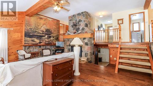 6237 2 Concession, Clearview, ON - Indoor Photo Showing Other Room