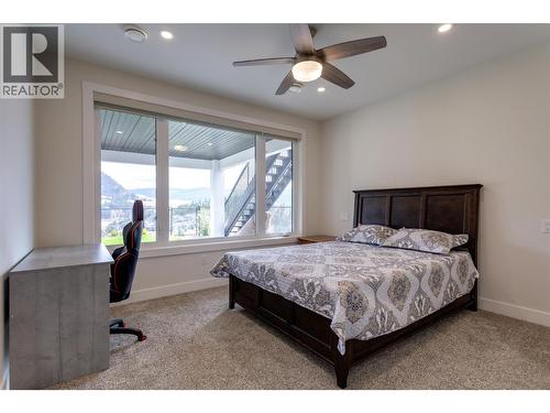703 Carnoustie Drive, Kelowna, BC - Indoor Photo Showing Bedroom