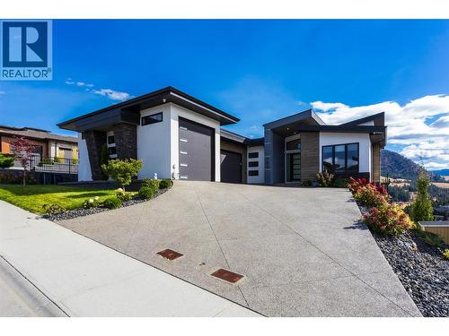 703 Carnoustie Drive, Kelowna, BC - Outdoor