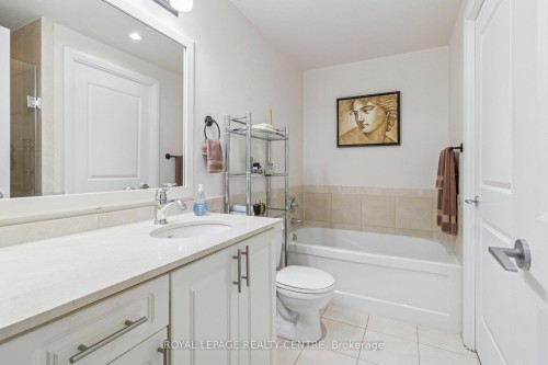 1503-1055 Southdown Road, Mississauga, ON - Indoor Photo Showing Bathroom