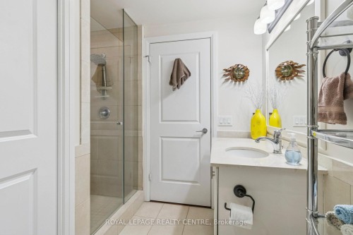 1503-1055 Southdown Road, Mississauga, ON - Indoor Photo Showing Bathroom