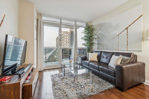 1503-1055 Southdown Road, Mississauga, ON - Indoor Photo Showing Living Room