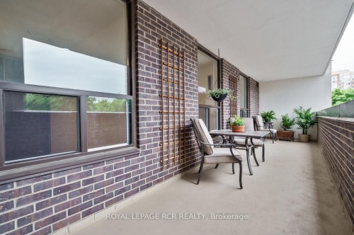 205-1535 Lakeshore Road E, Mississauga, ON - Outdoor With Exterior