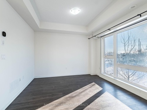 350-500 Kingbird Grove, Toronto, ON - Indoor Photo Showing Other Room