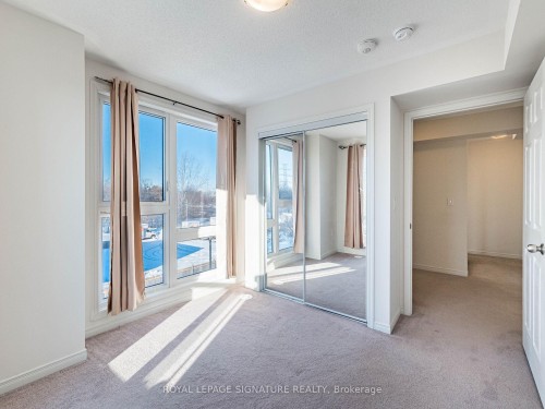 350-500 Kingbird Grove, Toronto, ON - Indoor Photo Showing Other Room