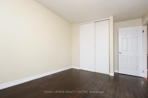 16-1021 Cedarglen Gate, Mississauga, ON - Indoor Photo Showing Other Room