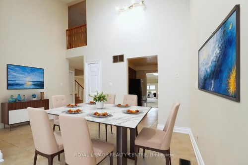 16-1021 Cedarglen Gate, Mississauga, ON - Indoor Photo Showing Dining Room