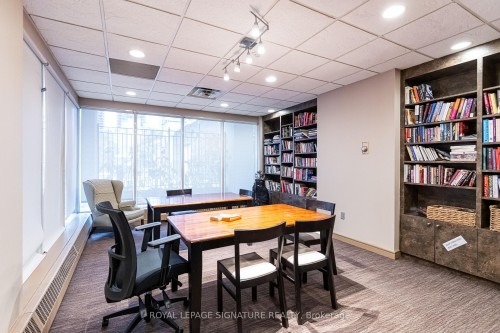 303-25 Maitland Street, Toronto, ON - Indoor
