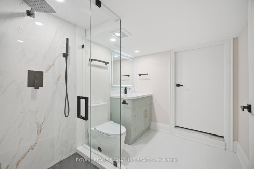 241 Maria Street, Toronto, ON - Indoor