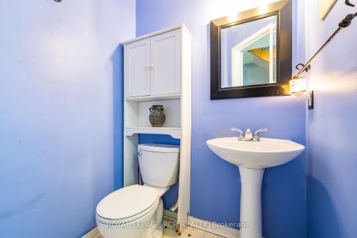 310 Balsam Street, Orangeville, ON - Indoor Photo Showing Bathroom