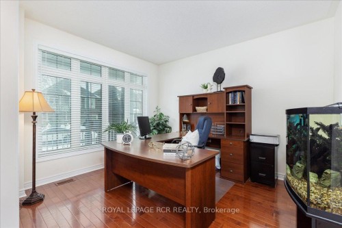 392 Kwapis Boulevard, Newmarket, ON - Indoor Photo Showing Office