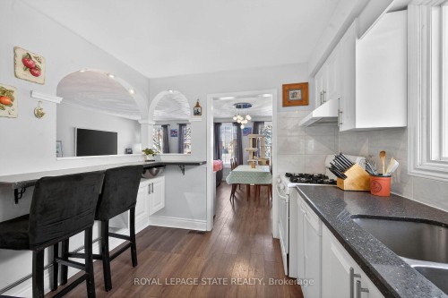 327 Eaglewood Drive, Hamilton, ON 