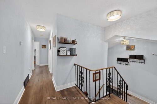 327 Eaglewood Drive, Hamilton, ON 