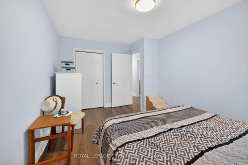 327 Eaglewood Drive, Hamilton, ON 