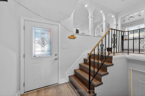 327 Eaglewood Drive, Hamilton, ON 