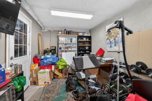 327 Eaglewood Drive, Hamilton, ON 