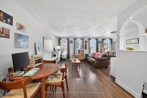 327 Eaglewood Drive, Hamilton, ON 