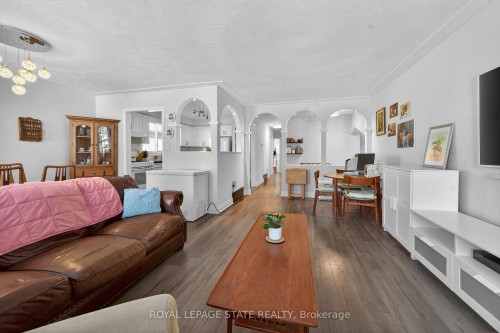 327 Eaglewood Drive, Hamilton, ON 