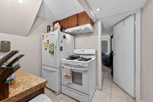 327 Eaglewood Drive, Hamilton, ON 