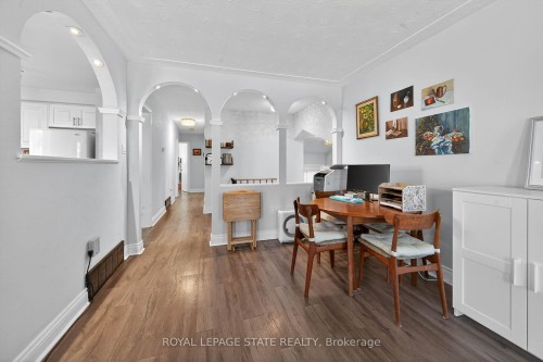 327 Eaglewood Drive, Hamilton, ON 