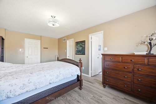 6945 Gracefield Drive, Mississauga, ON 