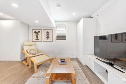 238 Roselawn Avenue, Toronto, ON 