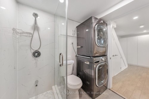 238 Roselawn Avenue, Toronto, ON 