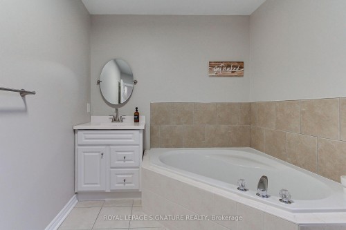62 Cloughley Drive, Barrie, ON - Indoor Photo Showing Bathroom
