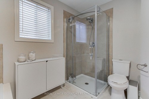 62 Cloughley Drive, Barrie, ON - Indoor Photo Showing Bathroom