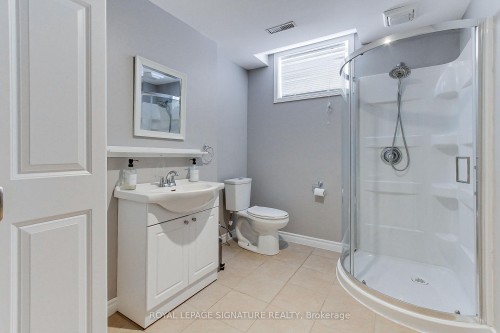 62 Cloughley Drive, Barrie, ON - Indoor Photo Showing Bathroom