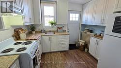 3 - 142 EMERALD STREET S  Hamilton, ON L8N 2V5