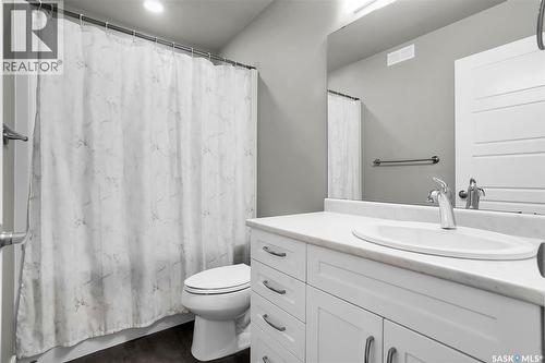 22 115 Veltkamp Crescent, Saskatoon, SK - Indoor Photo Showing Bathroom