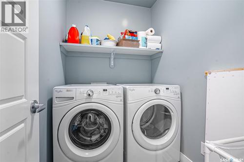 22 115 Veltkamp Crescent, Saskatoon, SK - Indoor Photo Showing Laundry Room