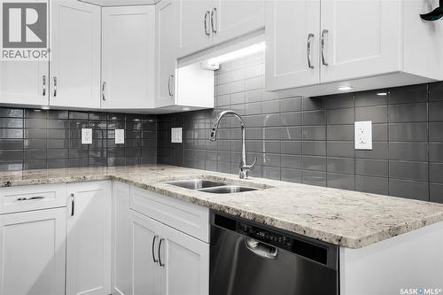 22 115 Veltkamp Crescent, Saskatoon, SK - Indoor Photo Showing Kitchen With Double Sink With Upgraded Kitchen