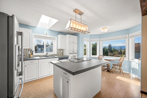 398 Panorama Cres, Courtenay, BC 