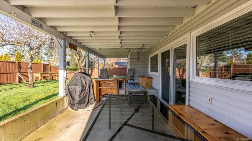 398 Panorama Cres, Courtenay, BC 