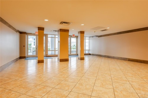 Cy04-38 Front St, Nanaimo, BC - Indoor Photo Showing Other Room