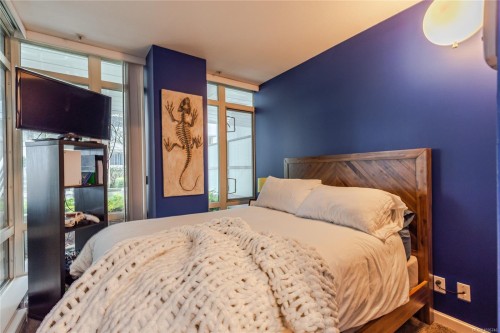 Cy04-38 Front St, Nanaimo, BC - Indoor Photo Showing Bedroom