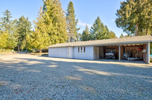 7079 Blackjack Dr, Lantzville, BC 