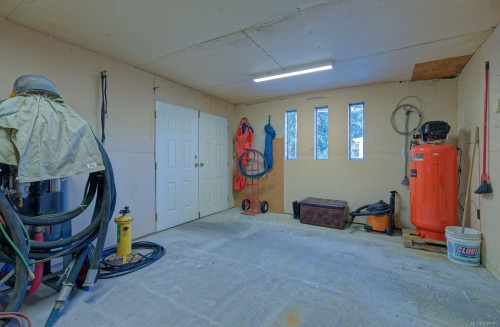 7079 Blackjack Dr, Lantzville, BC 