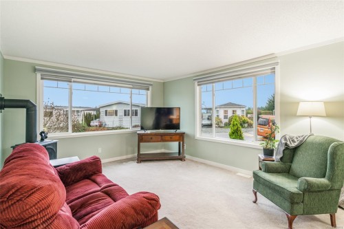 64-6325 Metral Dr, Nanaimo, BC 