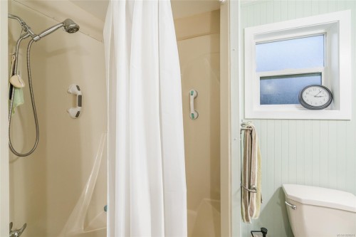 64-6325 Metral Dr, Nanaimo, BC 