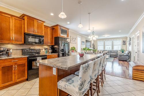 2240 Jackson Avenue, Merritt, BC - Indoor Photo Showing Kitchen With Upgraded Kitchen