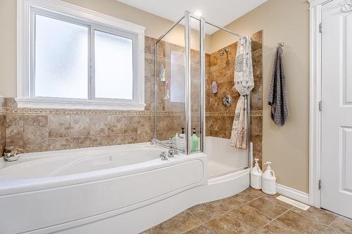 2240 Jackson Avenue, Merritt, BC - Indoor Photo Showing Bedroom