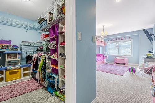 2240 Jackson Avenue, Merritt, BC - Indoor Photo Showing Bathroom