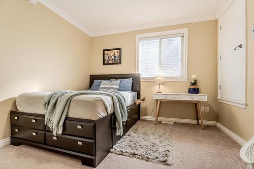 2240 Jackson Avenue, Merritt, BC - Indoor Photo Showing Bathroom
