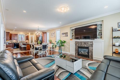 2240 Jackson Avenue, Merritt, BC - Indoor Photo Showing Other Room